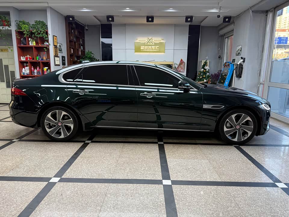 Jaguar XFL Jaguar XFL
