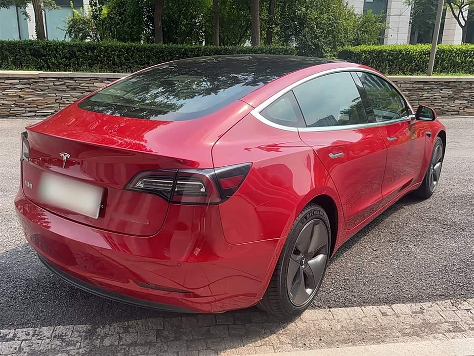 Tesla Model 3 Tesla Model 3