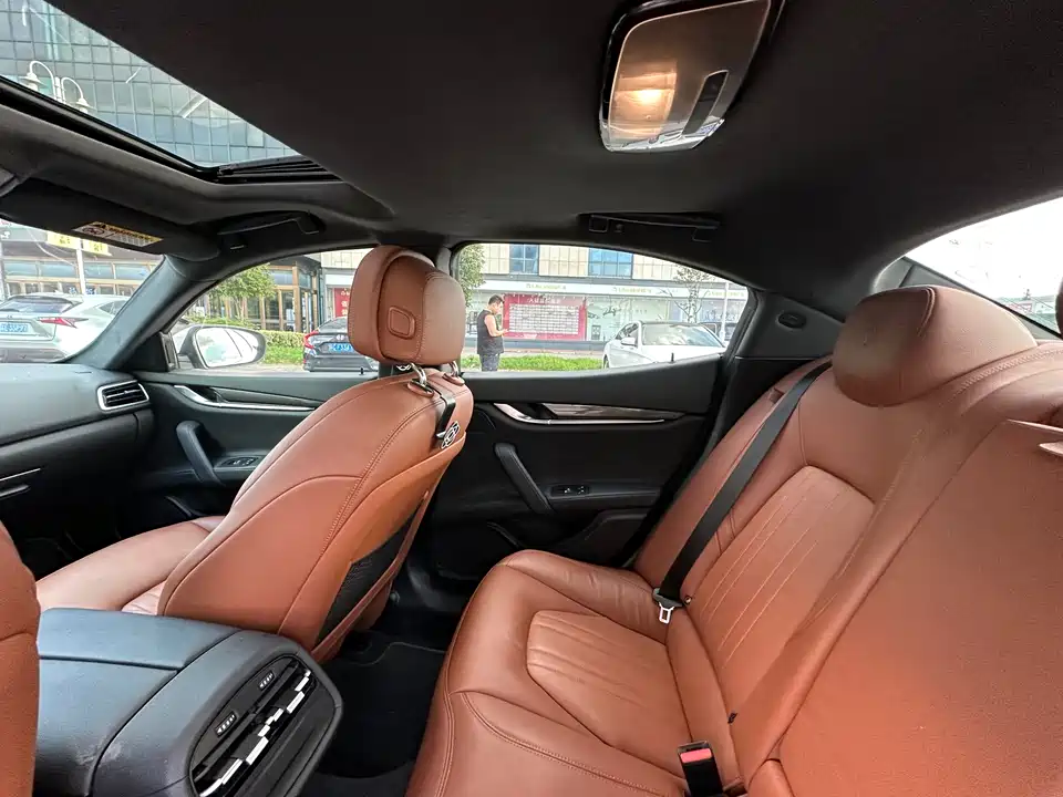 Maserati Ghibli Maserati Ghibli