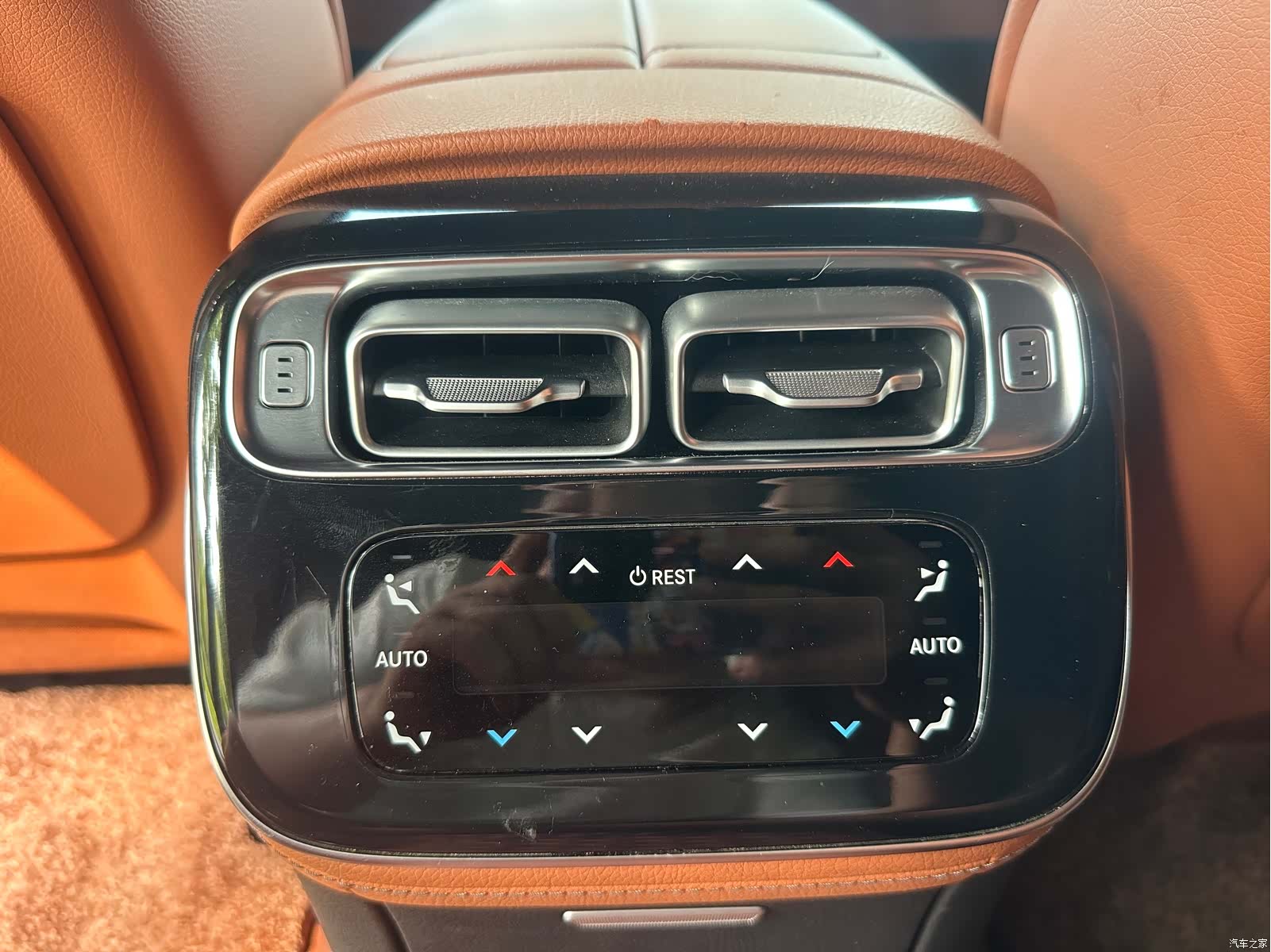 Mercedes-Benz S-Class, 2024 7