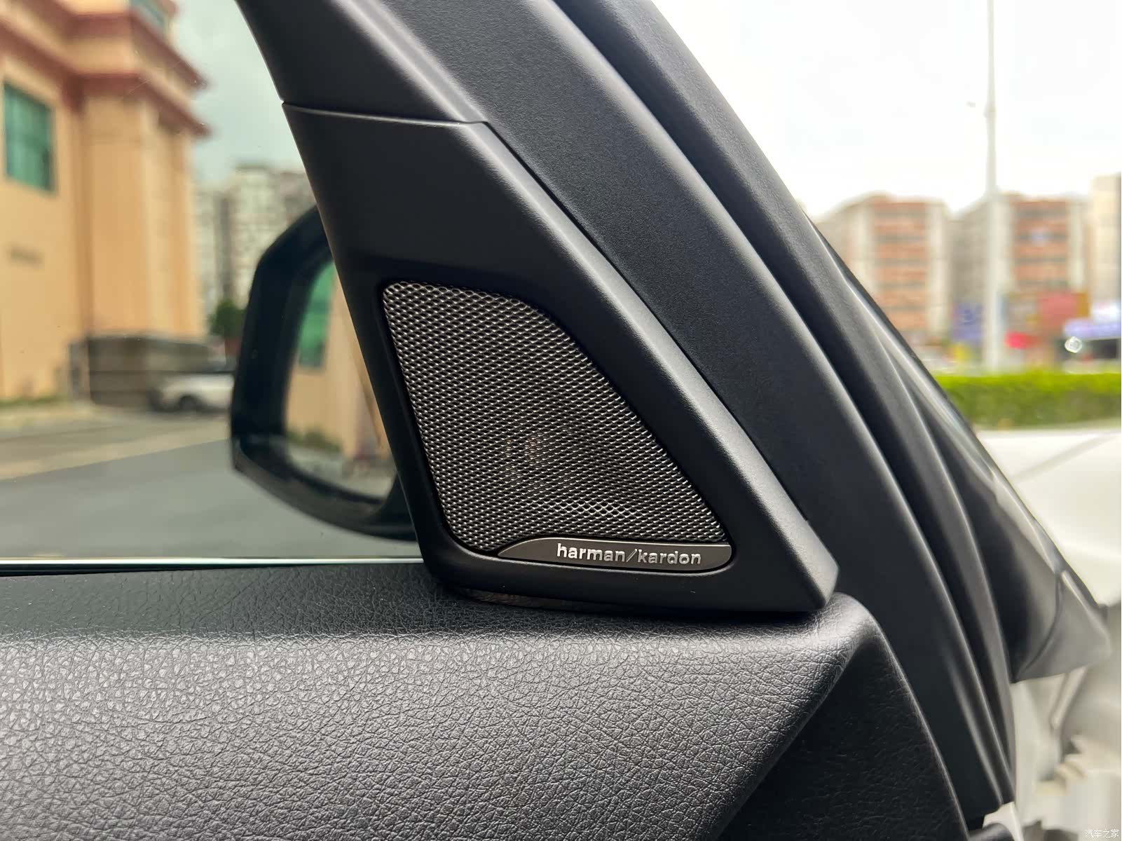 BMW 5 Series, 2017 13