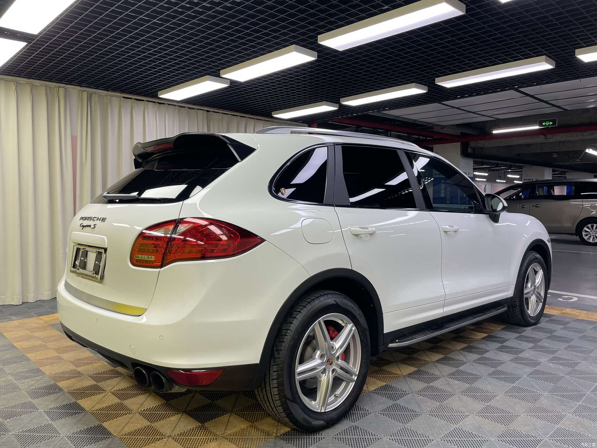 Porsche Cayenne, 2013 8