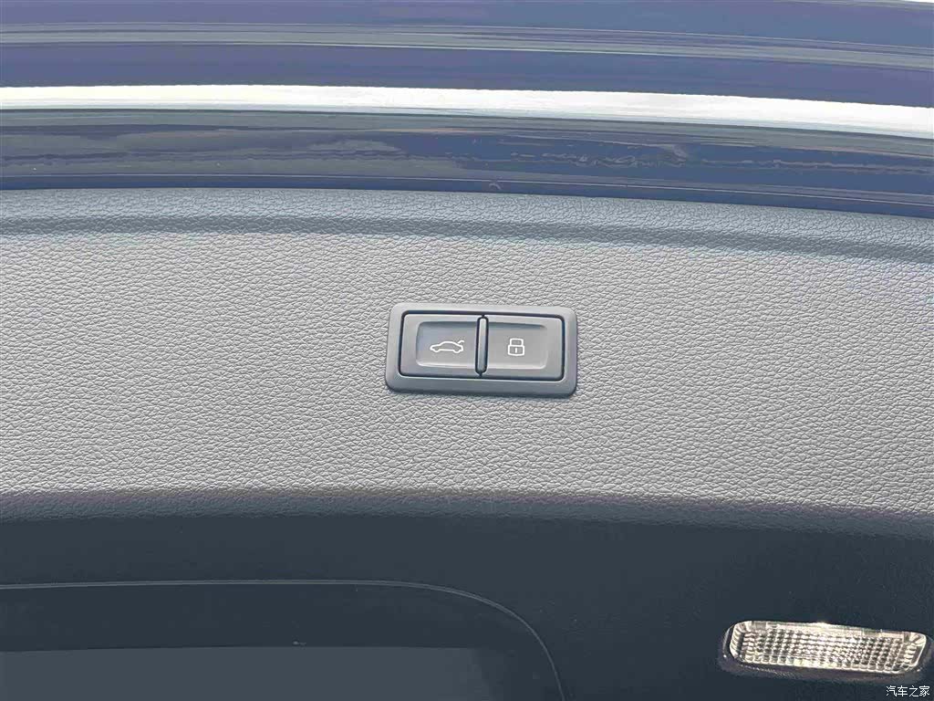 Audi Q5L, 2023 30