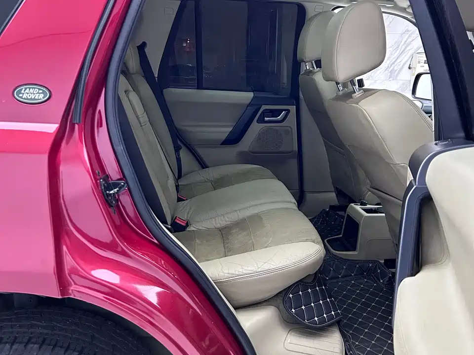 Land Rover Freelander 2