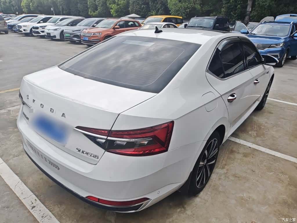 Skoda Superb, 2024 7