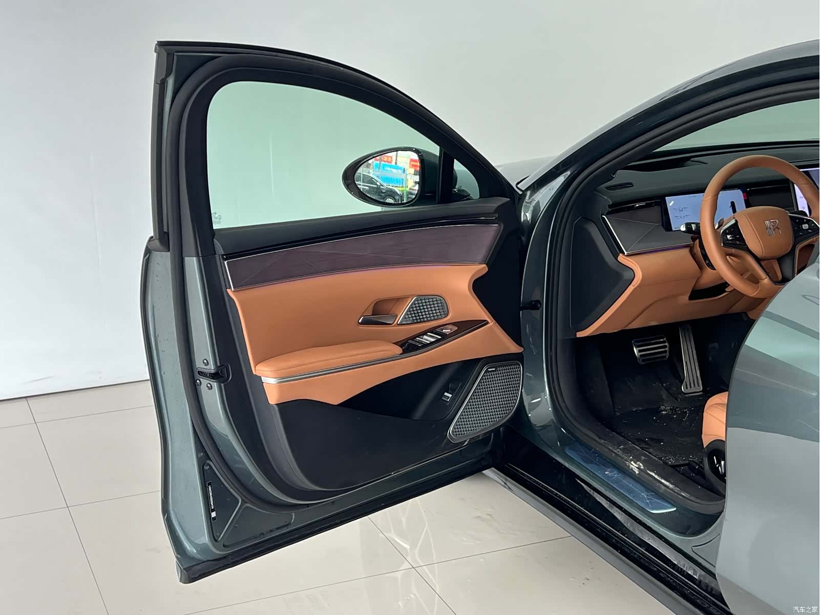 BYD Han, 2025 14