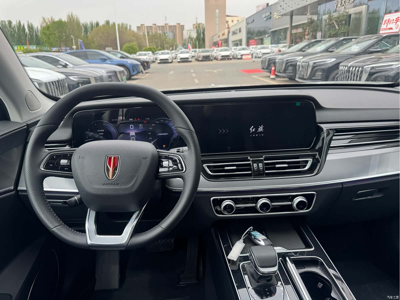 Hongqi HS5, 2026 9