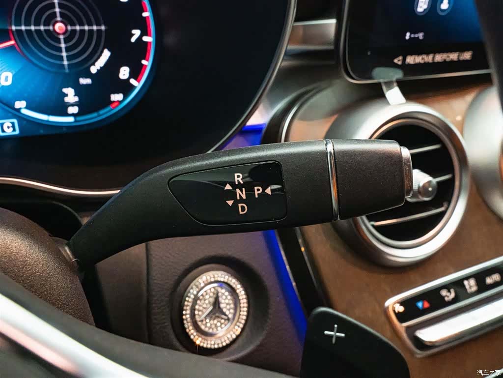 Mercedes-Benz GLC, 2023 13