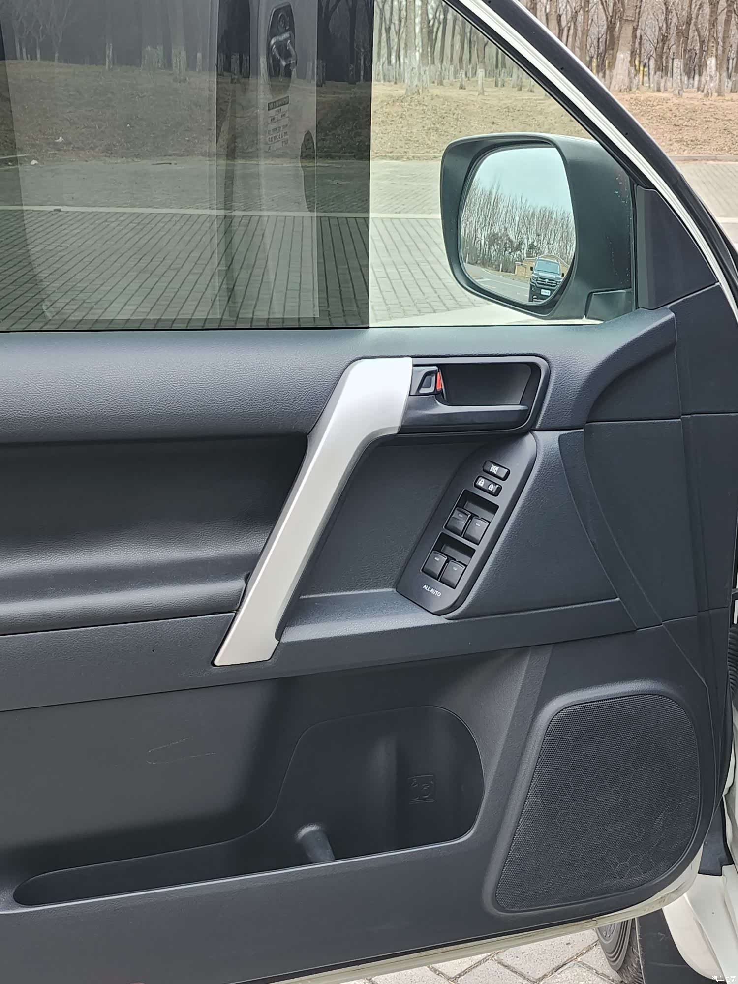 Toyota Prado, 2017 14