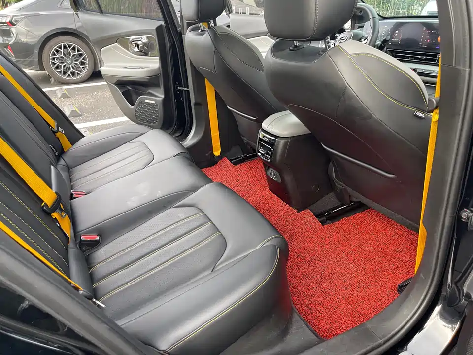 Trumpchi Shadow Leopard