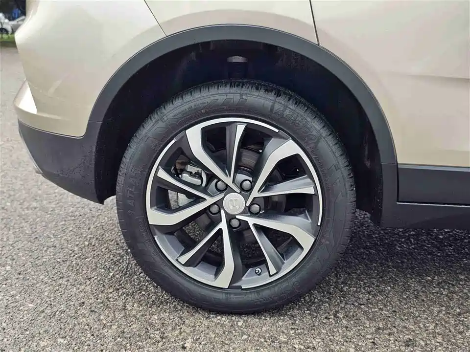 Geely Emgrand GS