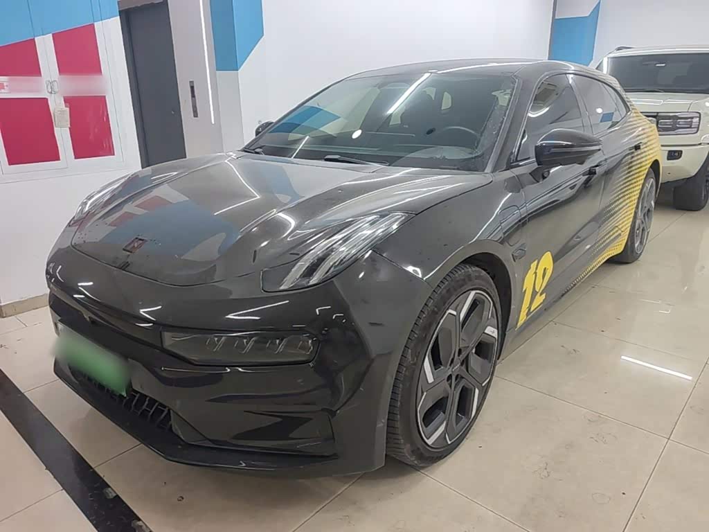 Zeekr 001