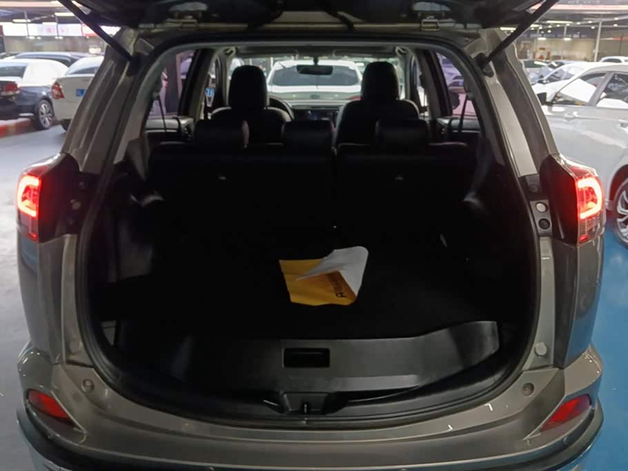 Toyota RAV4 Rongfang