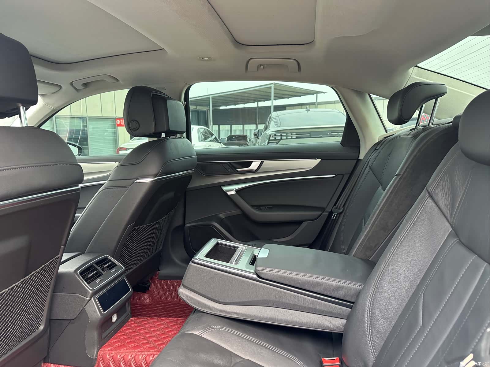 Audi A6L, 2021 все фото