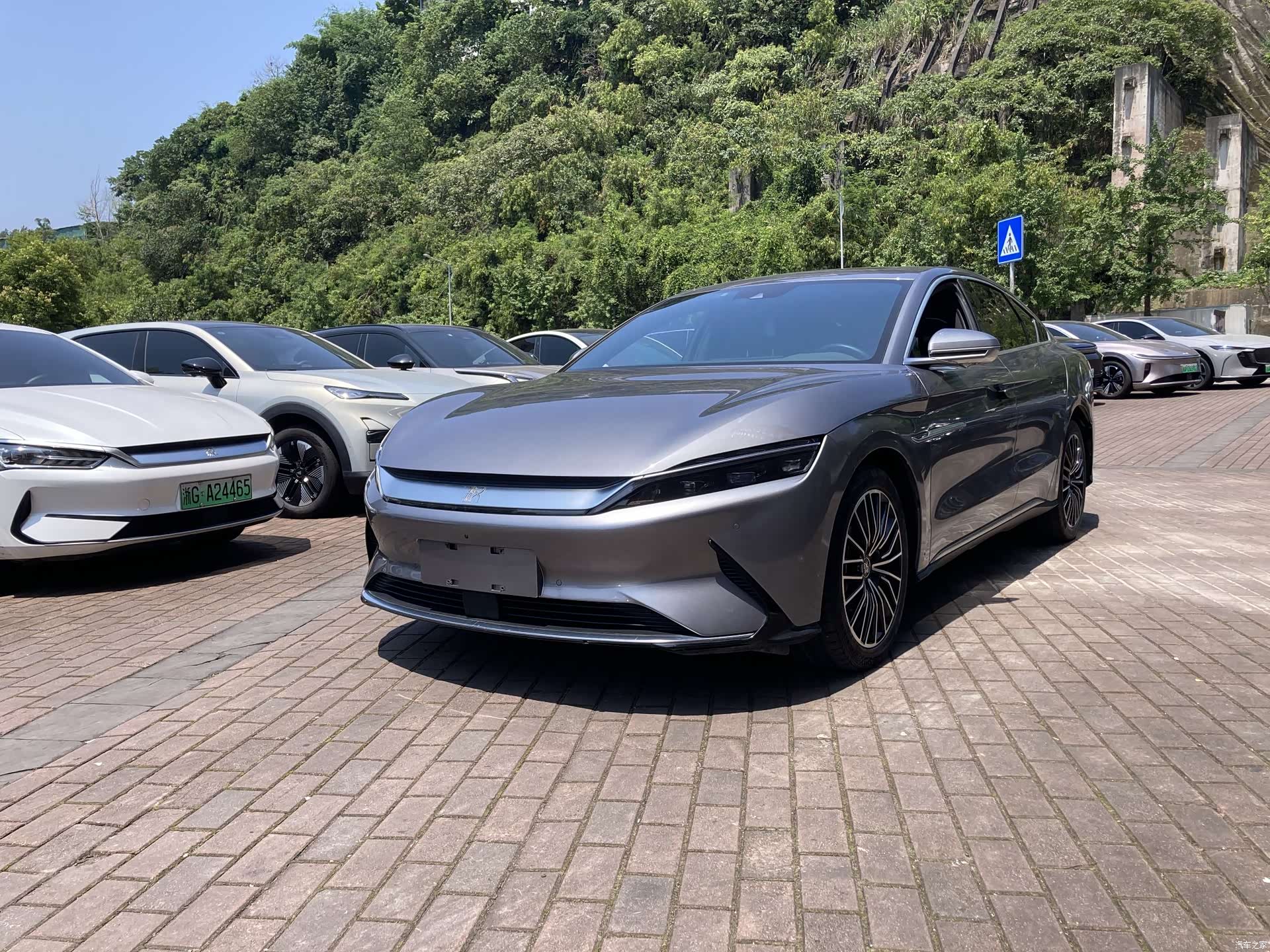 BYD Han, 2022 1