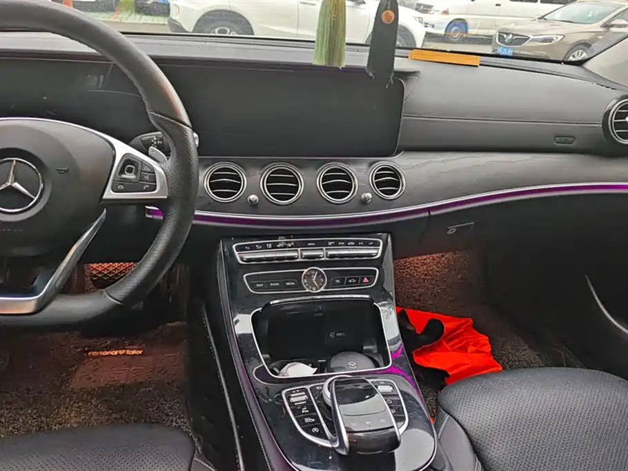 Mercedes-Benz E-class Mercedes-Benz E-class