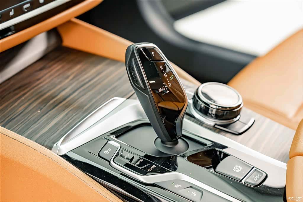 BMW 6 Series GT, 2018 14
