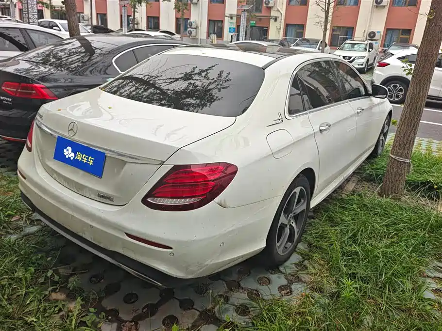 Mercedes-Benz E-class Mercedes-Benz E-class