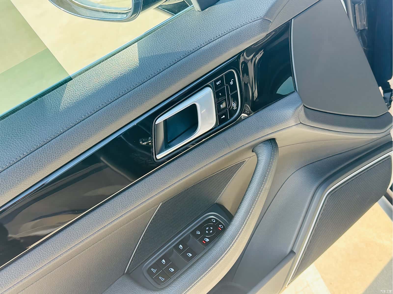 Porsche Panamera, 2018 11