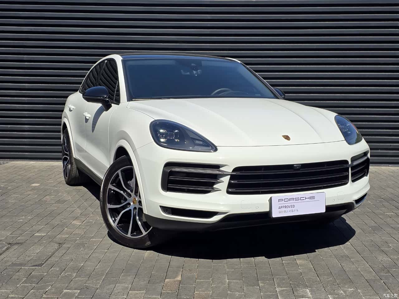 Porsche Cayenne, 2024 все фото