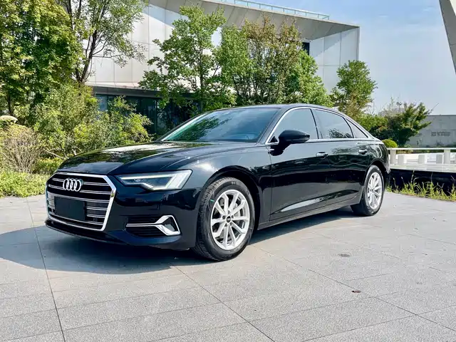 Audi A6L 2023 — купить из Китая под заказ
