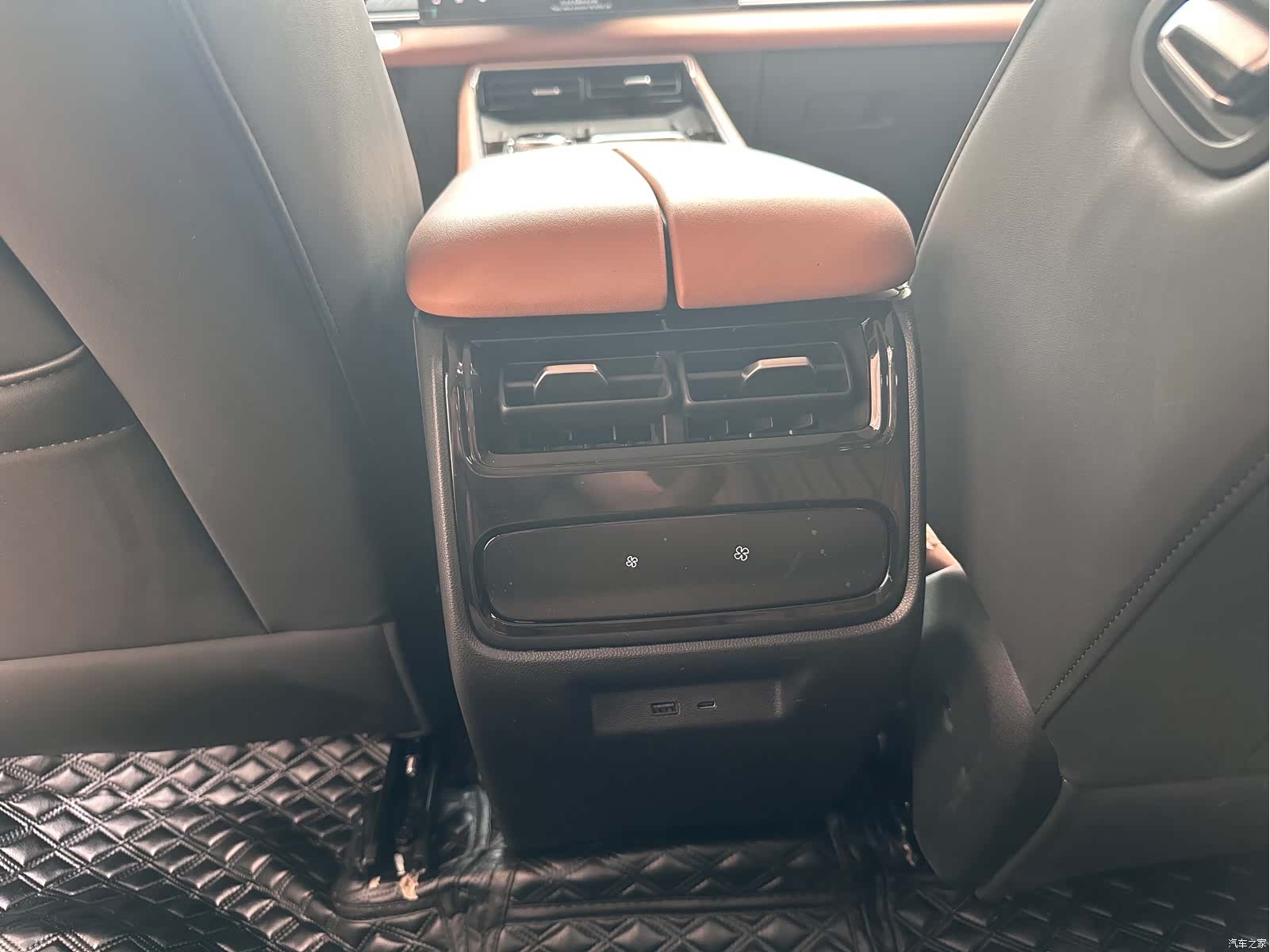 Chery Tiggo 8, 2025 16