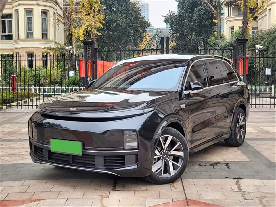 Li Auto Ideal L8