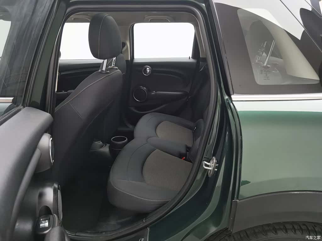 Mini ONE, 2016 15
