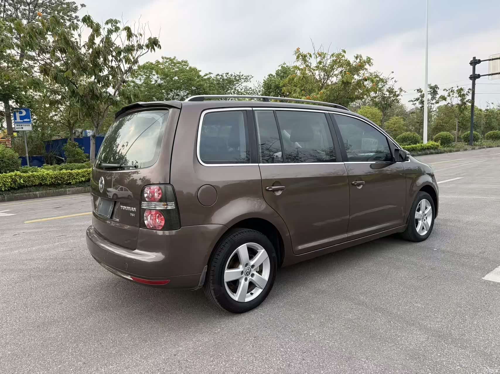 Volkswagen 5, 2014 6