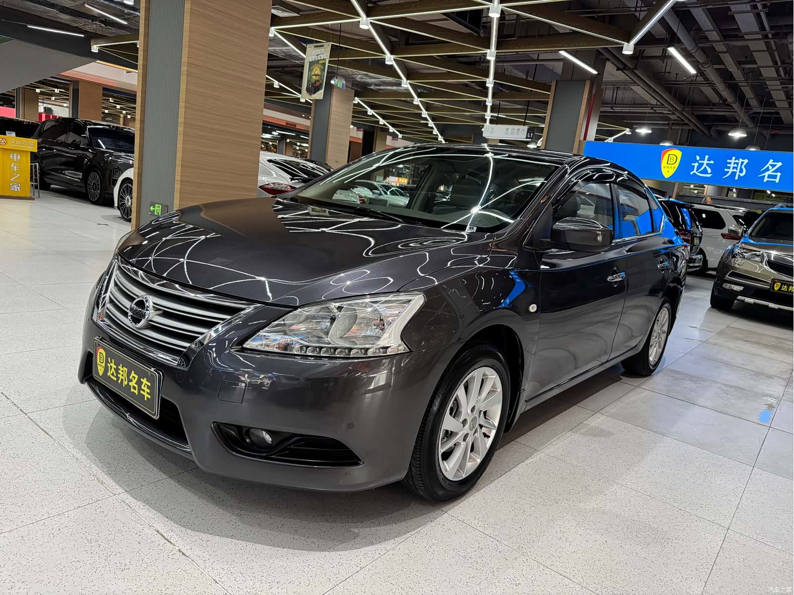 Nissan Sylphy, 2012 1