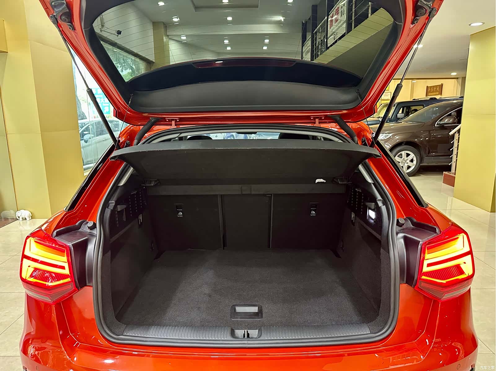 Audi Q2L, 2020 18