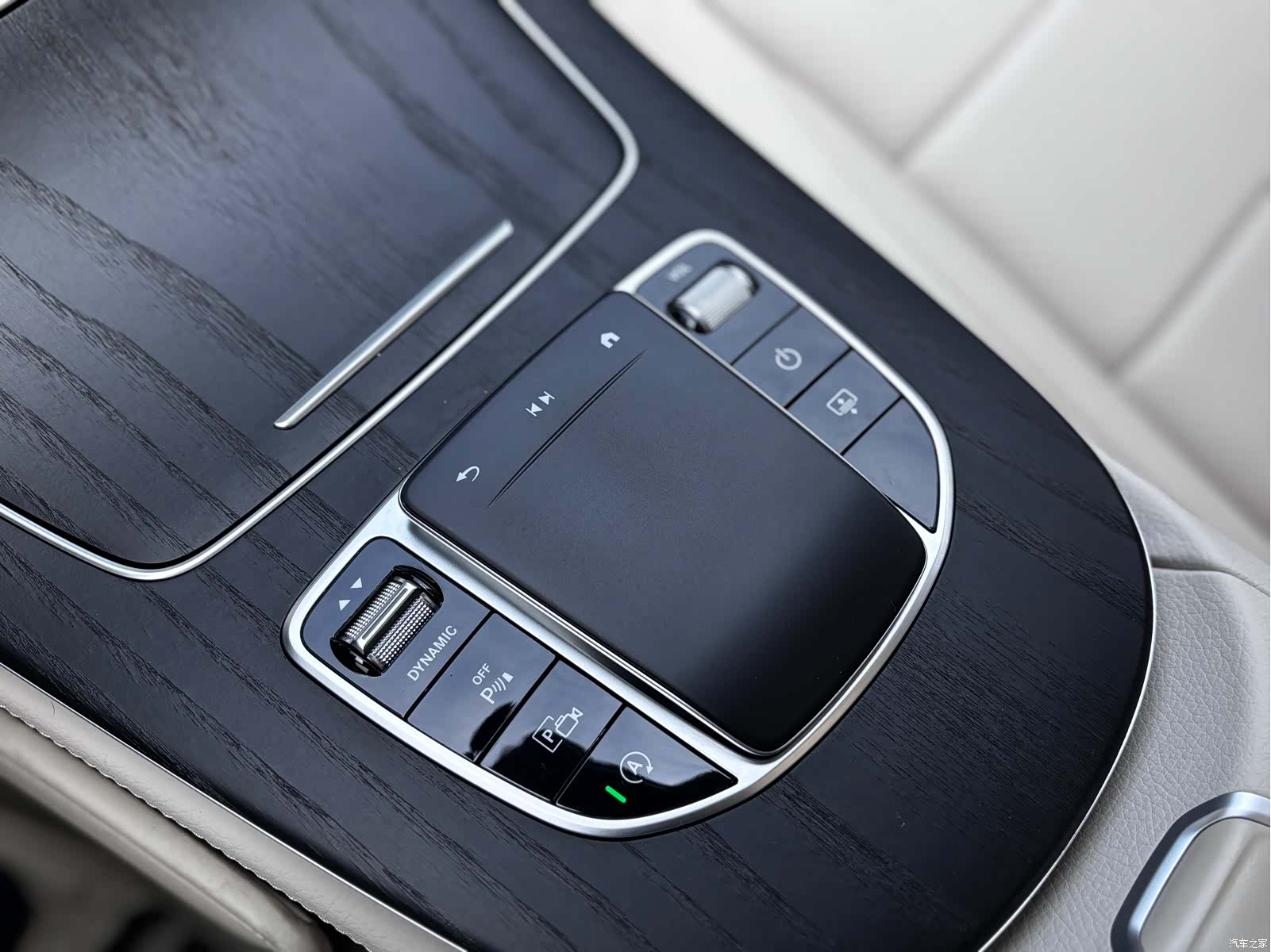 Mercedes-Benz E-Class, 2022 19