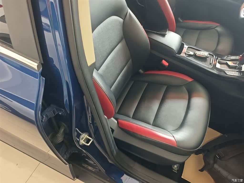 Geely Emgrand, 2020 25