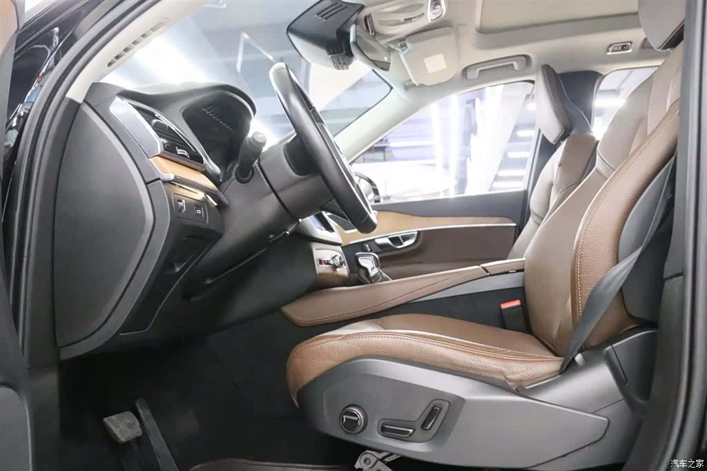 Volvo XC90, 2019 14