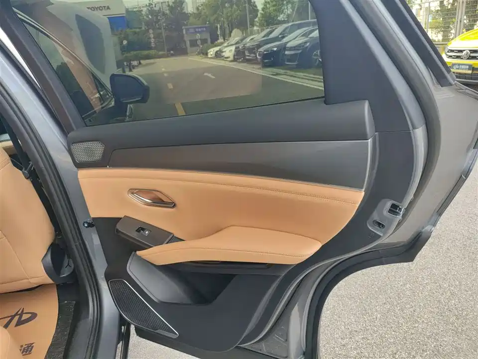BYD Song L DM-i