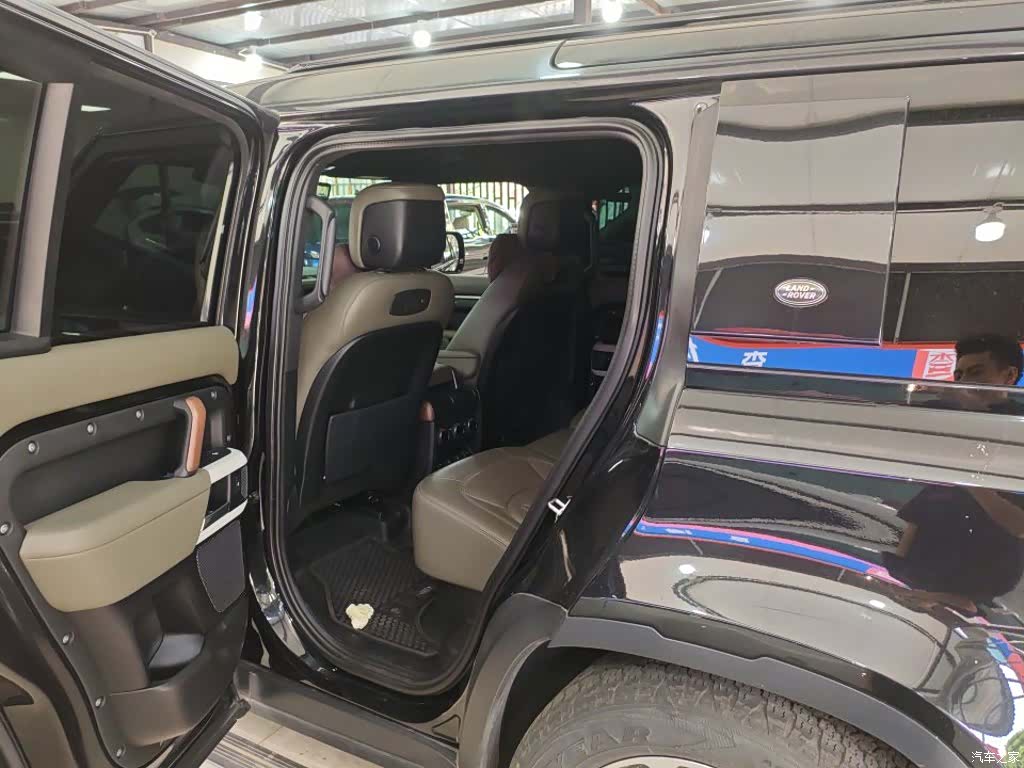 Land Rover Defender, 2022 8
