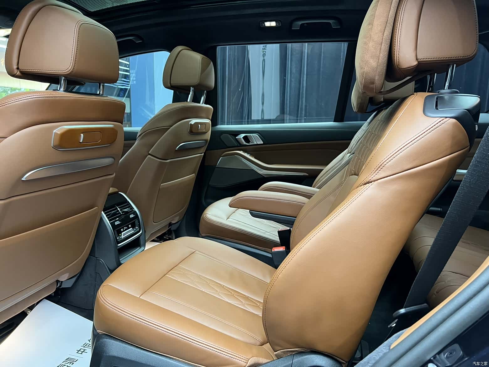 BMW X7, 2024 9