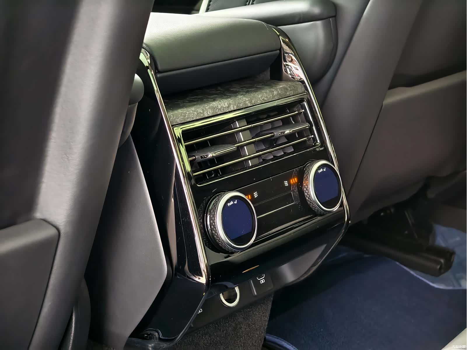 Land Rover Range Rover, 2023 23