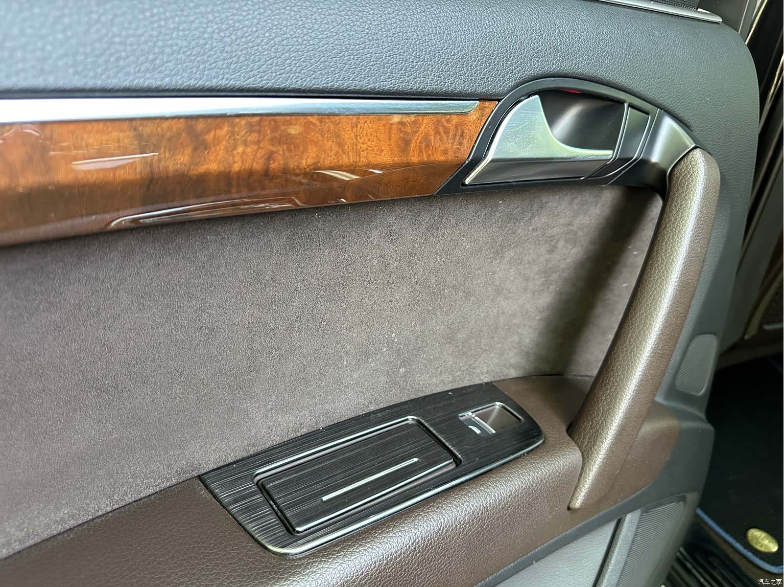 Audi Q7, 2013 24