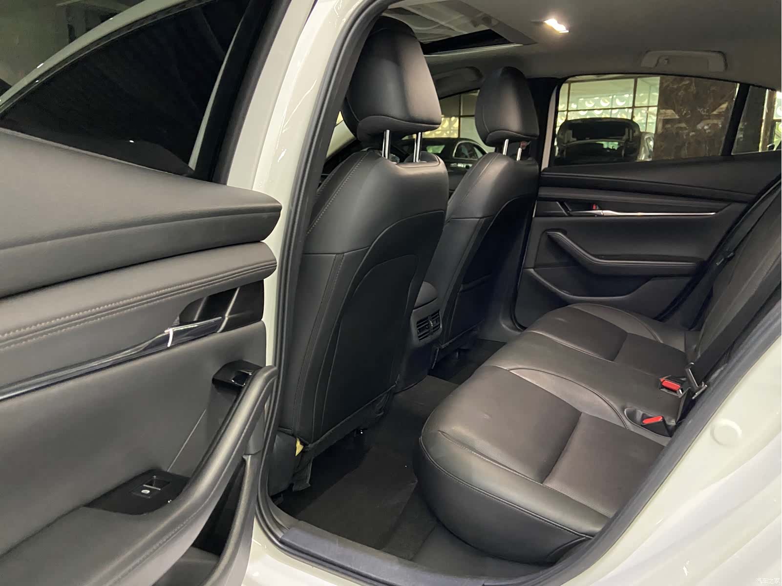 Mazda Mazda3, 2023 8