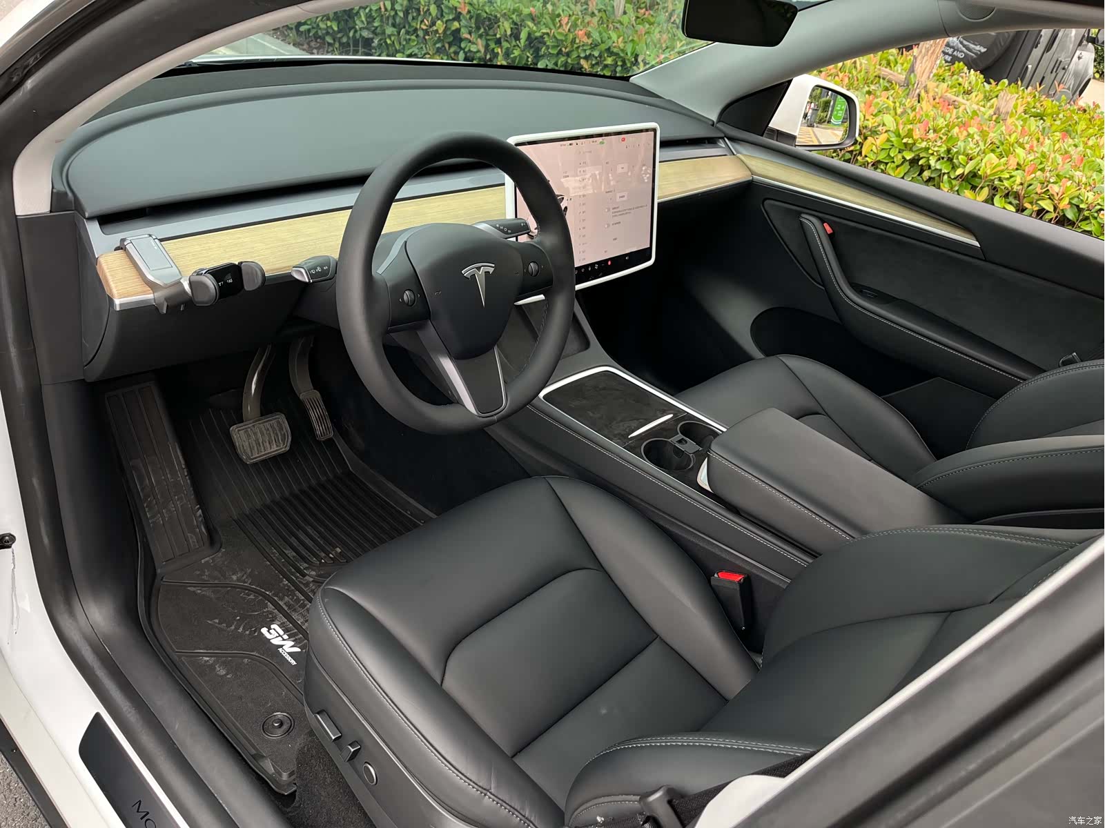 Tesla Model Y, 2023 12