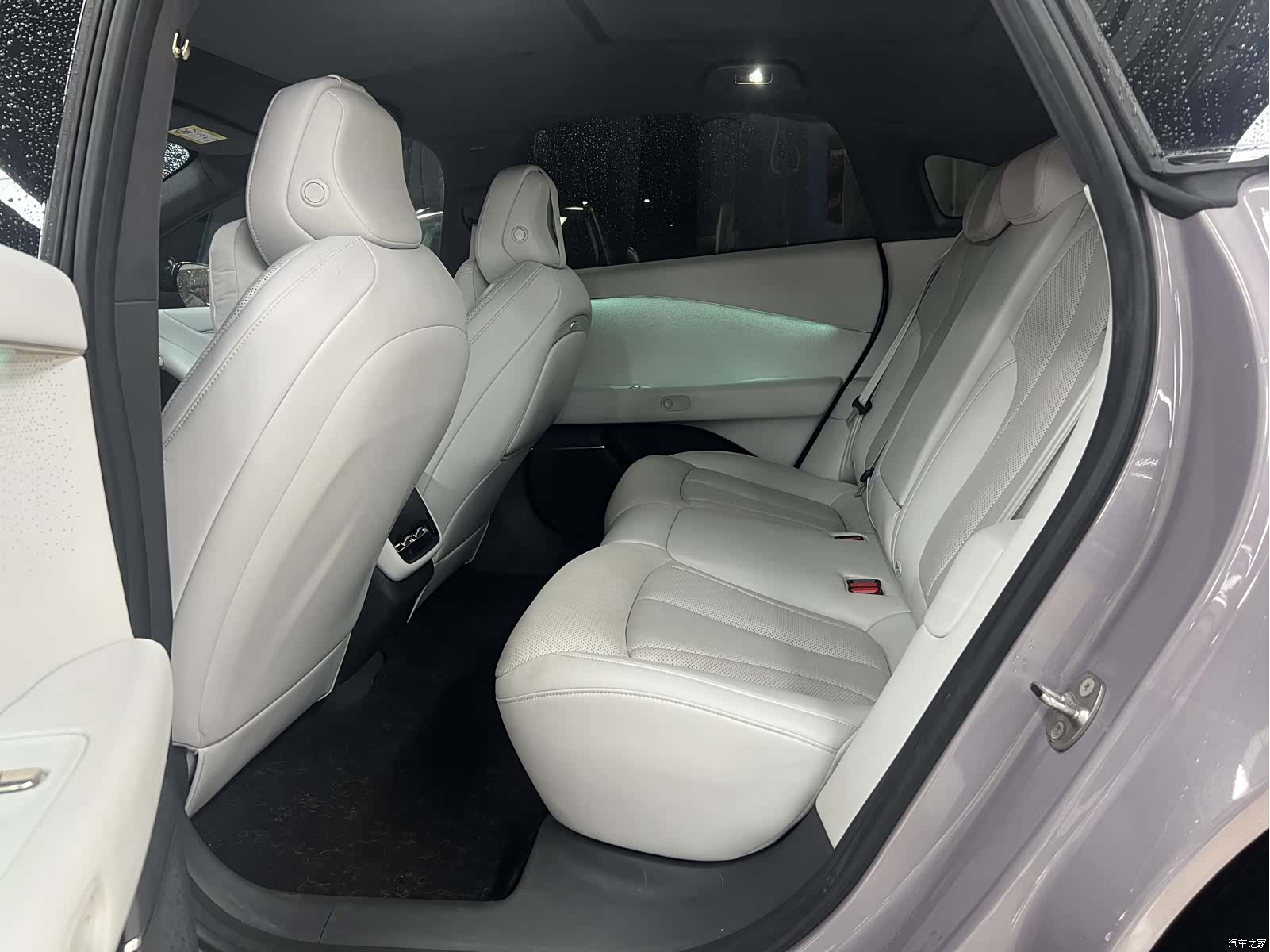 Xpeng P7, 2025 9