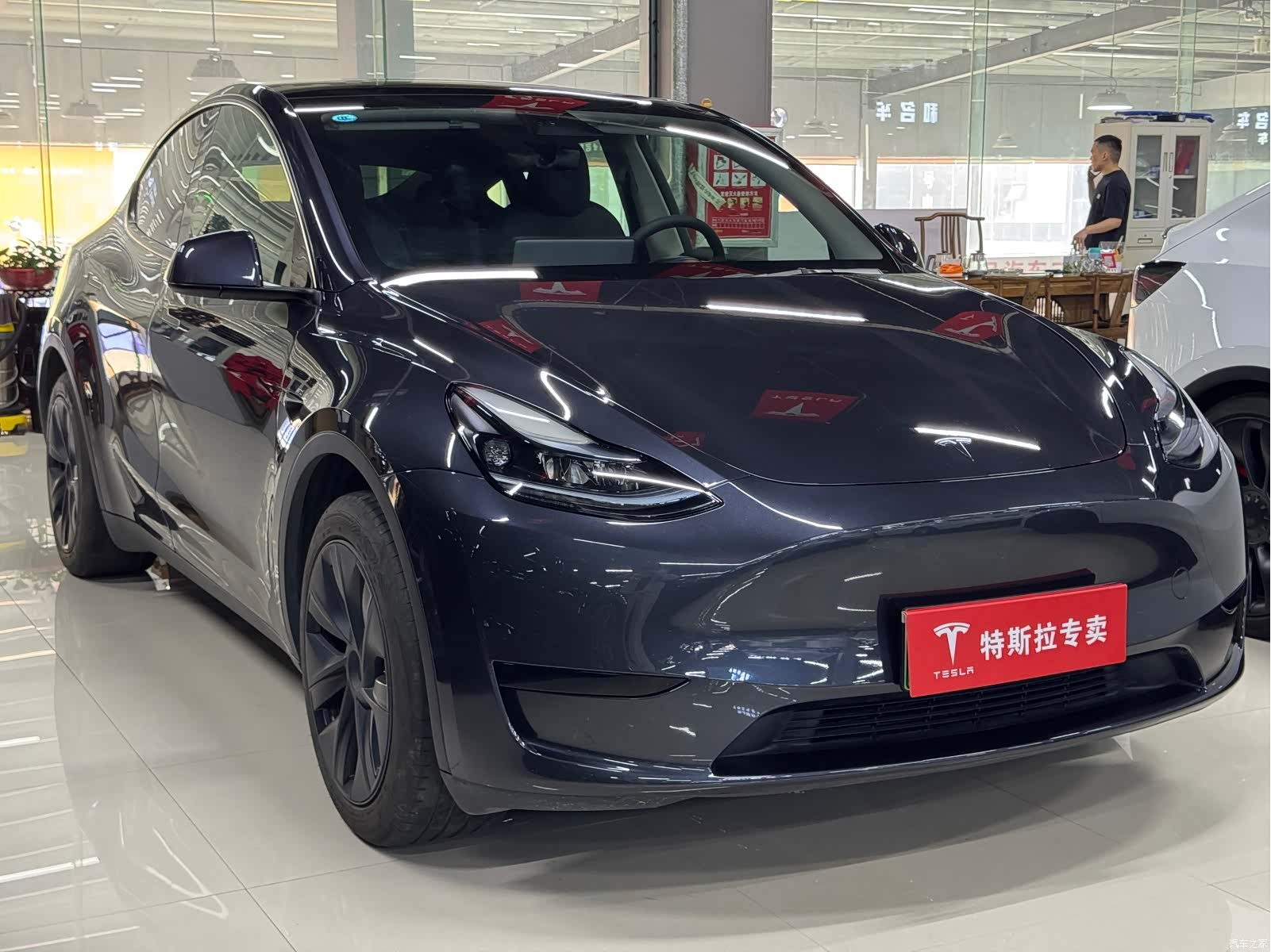 Tesla Model Y, 2024 3