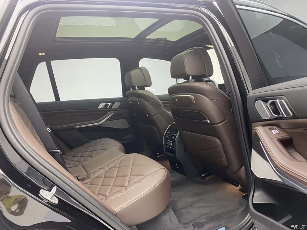 BMW X5, 2025 29