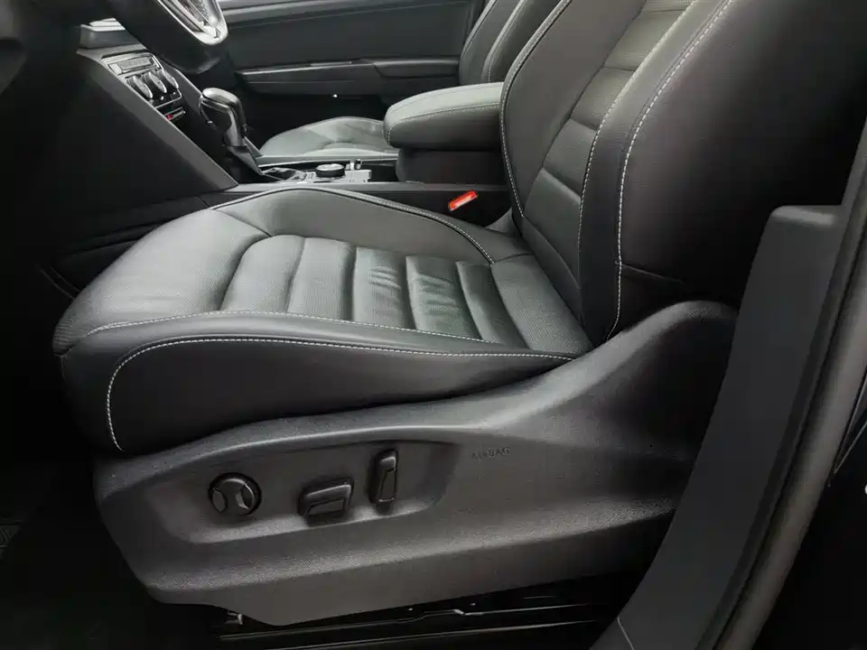Volkswagen Tourang