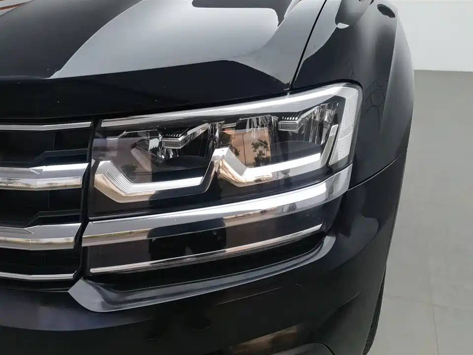 Volkswagen Tourang