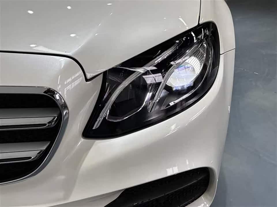 Mercedes-Benz E-class Mercedes-Benz E-class