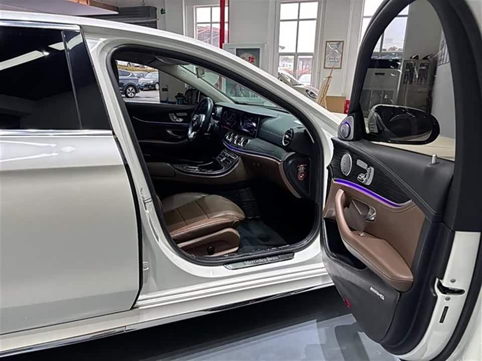 Mercedes-Benz E-class Mercedes-Benz E-class