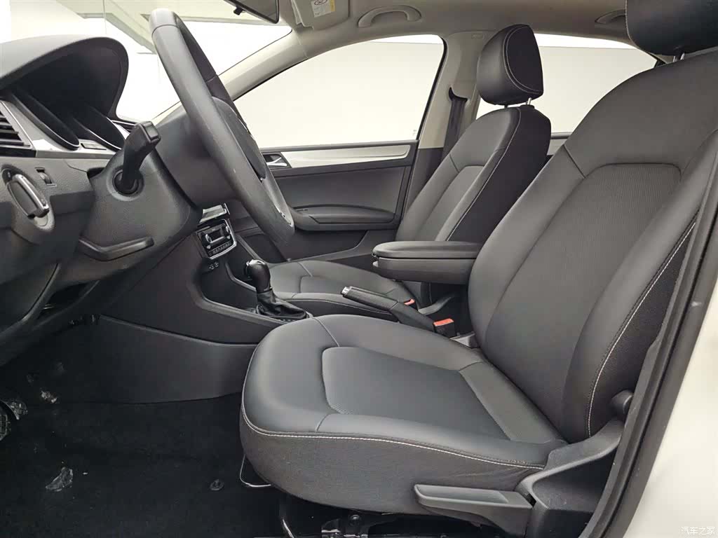 Skoda Rapid, 2022 7