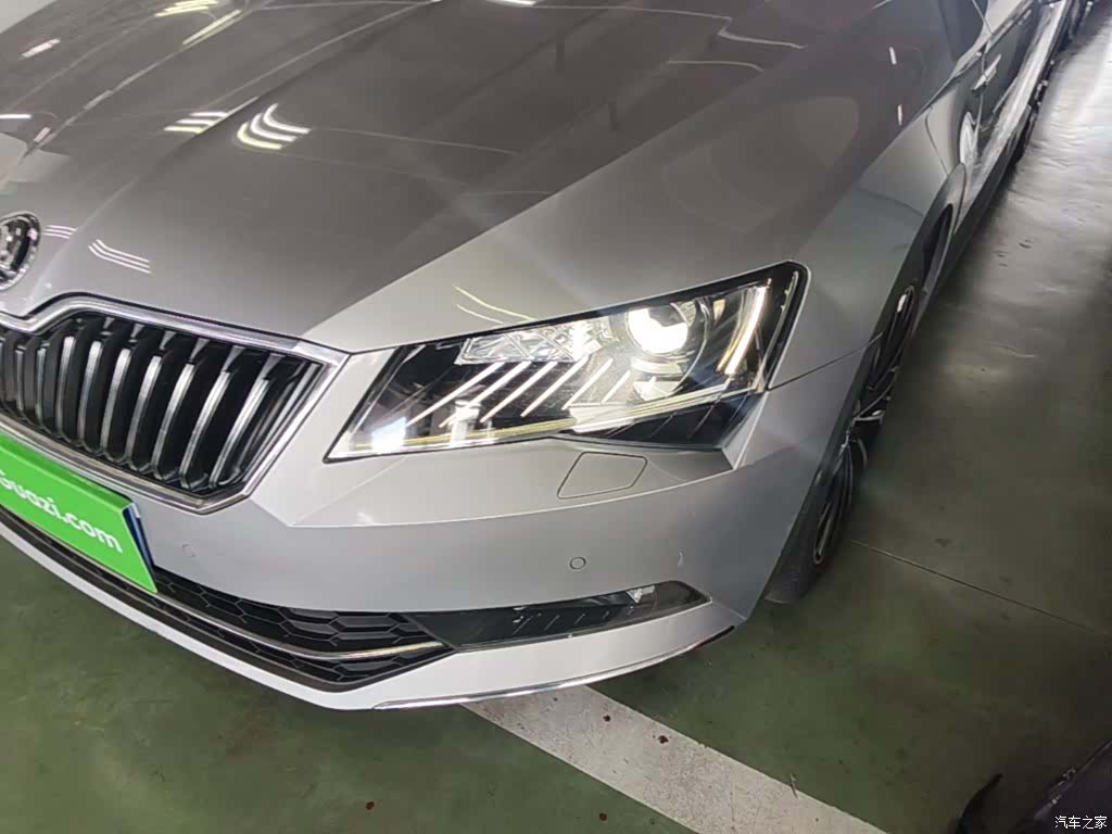 Skoda Superb, 2017 24